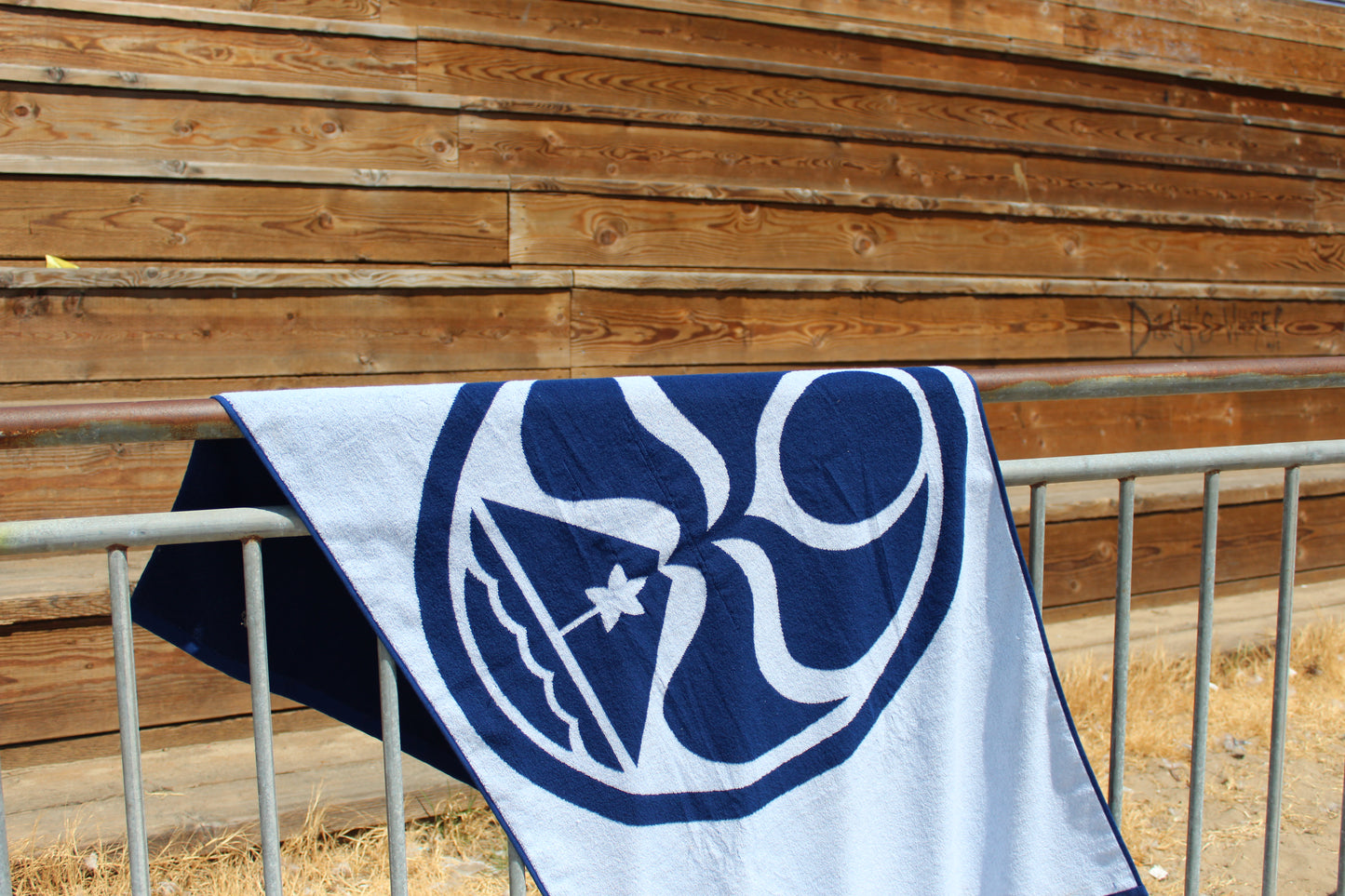 HIC Cotton Woven Beach Towel